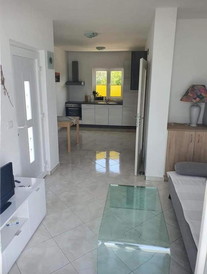 Modern Seeview Apartment Maslenica With Free Wifi, Free Parking, 300M From Beach Bagian luar foto