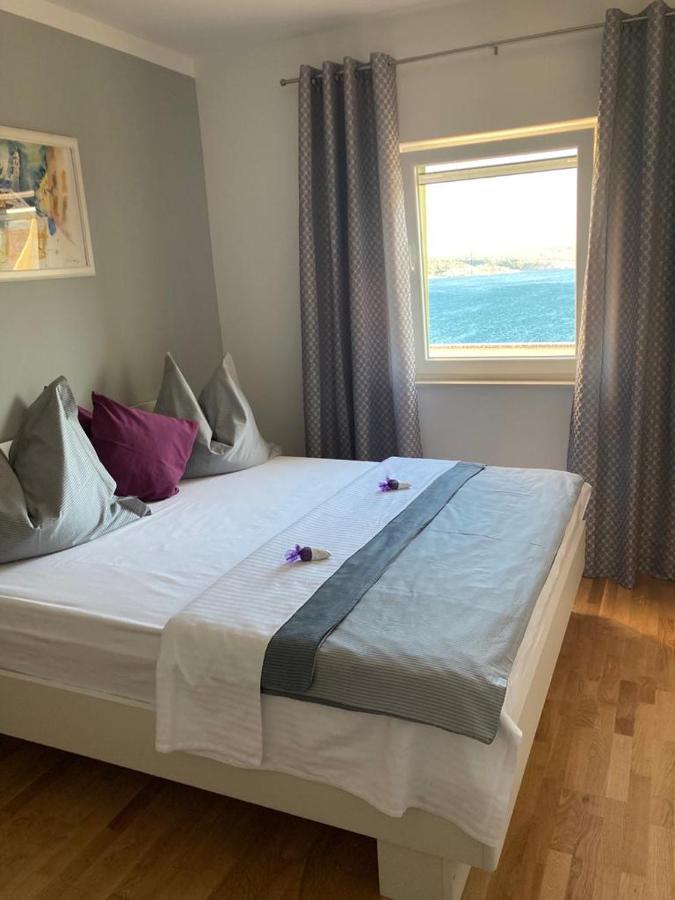 Modern Seeview Apartment Maslenica With Free Wifi, Free Parking, 300M From Beach Bagian luar foto